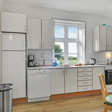 6 Bedroom Gorgeous In Feriehus *