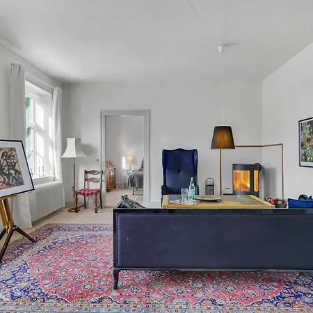 6 Bedroom Gorgeous In Feriehus *