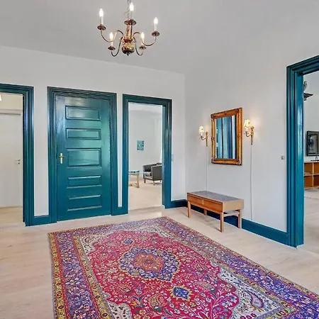 Feriehus 6 Bedroom Gorgeous In