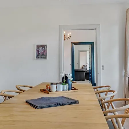 6 Bedroom Gorgeous In