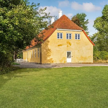 6 Bedroom Gorgeous In