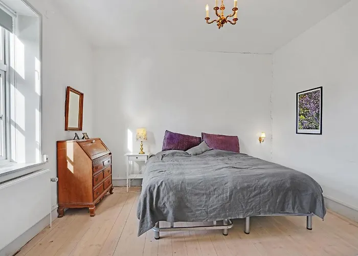 Дом отдыха 6 Bedroom Gorgeous In