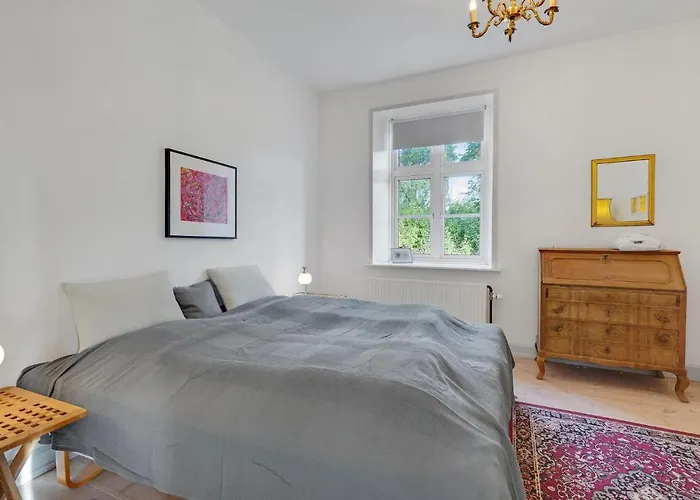 6 Bedroom Gorgeous In * Kvaerndrup