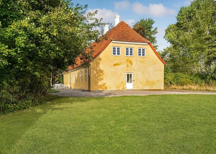 6 Bedroom Gorgeous In