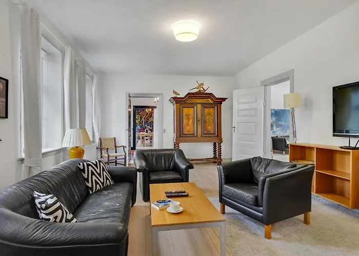 Feriehus 6 Bedroom Gorgeous In